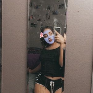 Meet your Posher, Alexis